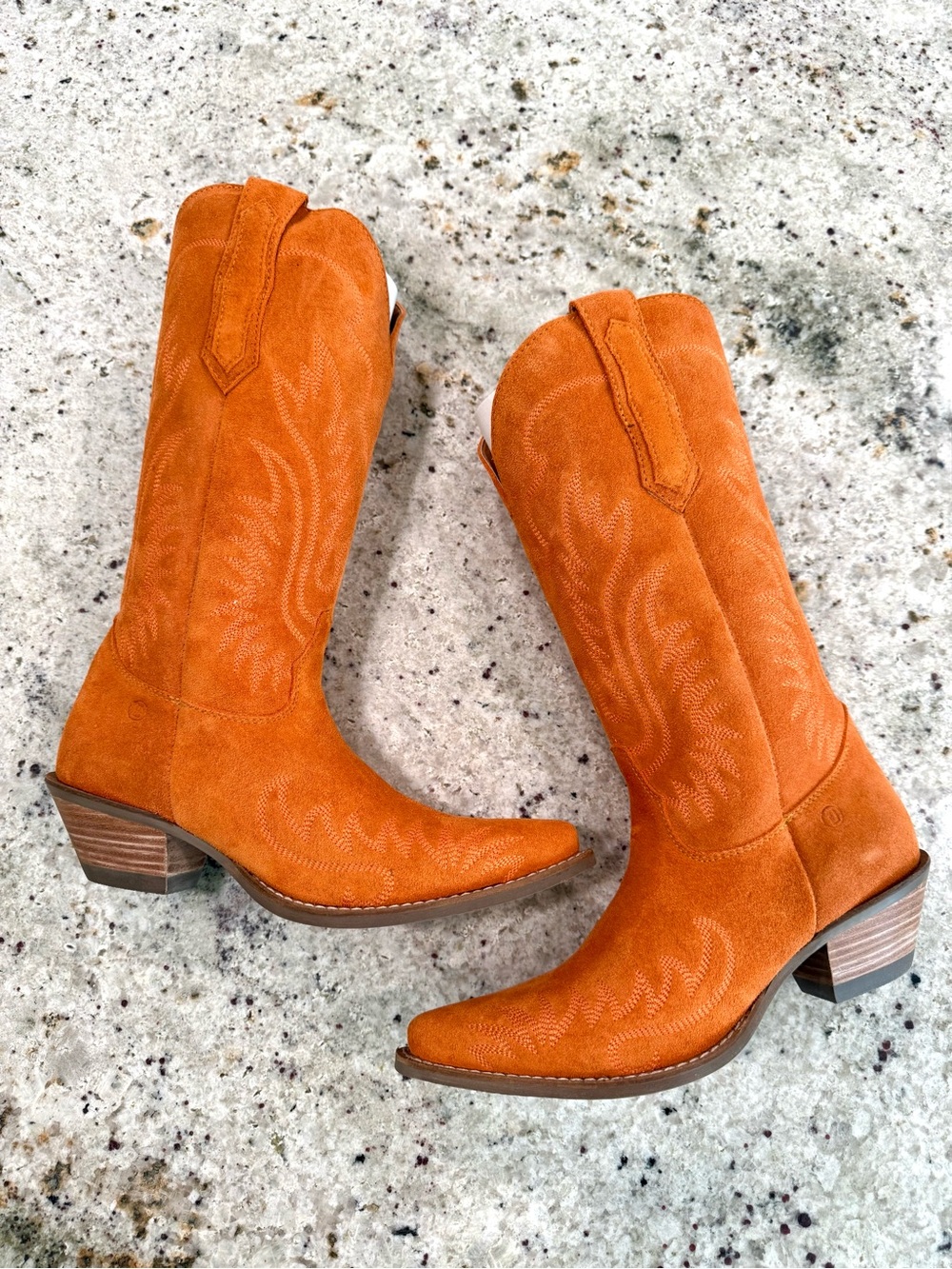 Stunning Dingo Burnt Orange Suede Boots NWT - Picture 4 of 15